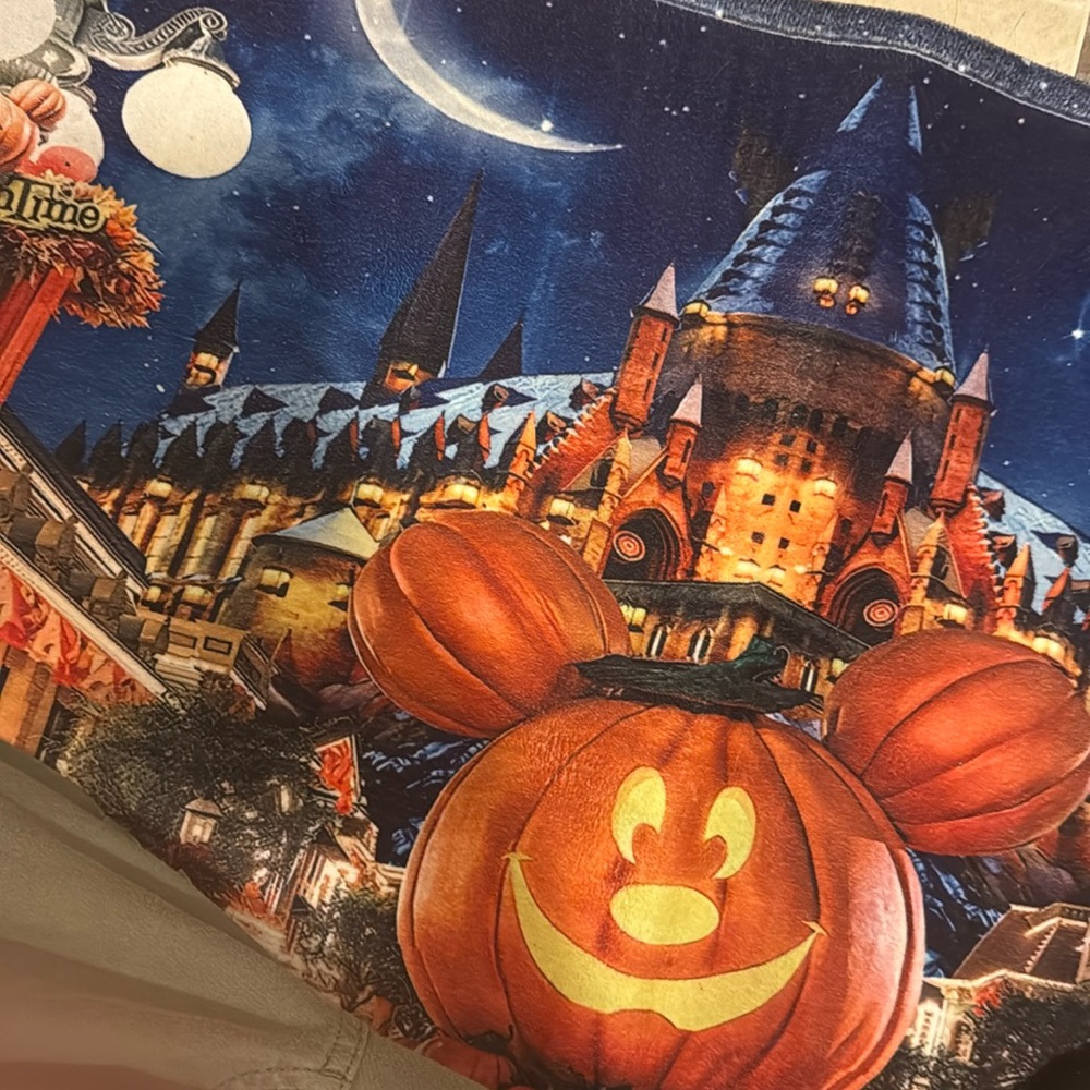 Meet your Posher, Eloy